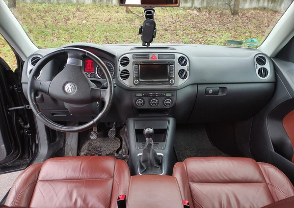 Volkswagen Tiguan cena 32700 przebieg: 262000, rok produkcji 2008 z Tczew małe 67
